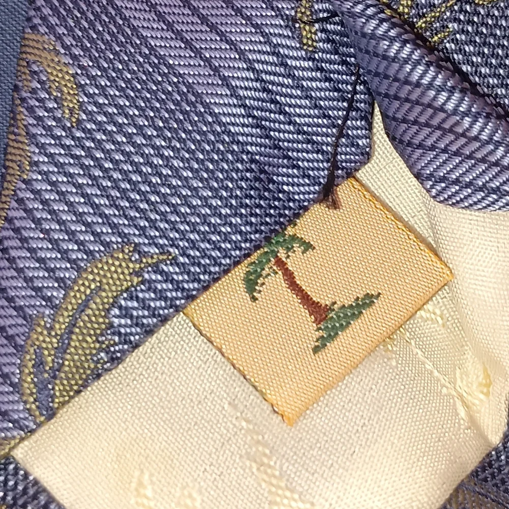 Mens Tommy Bahama Off Island Blue Green Palm Tree Print 100% Silk Twill Necktie